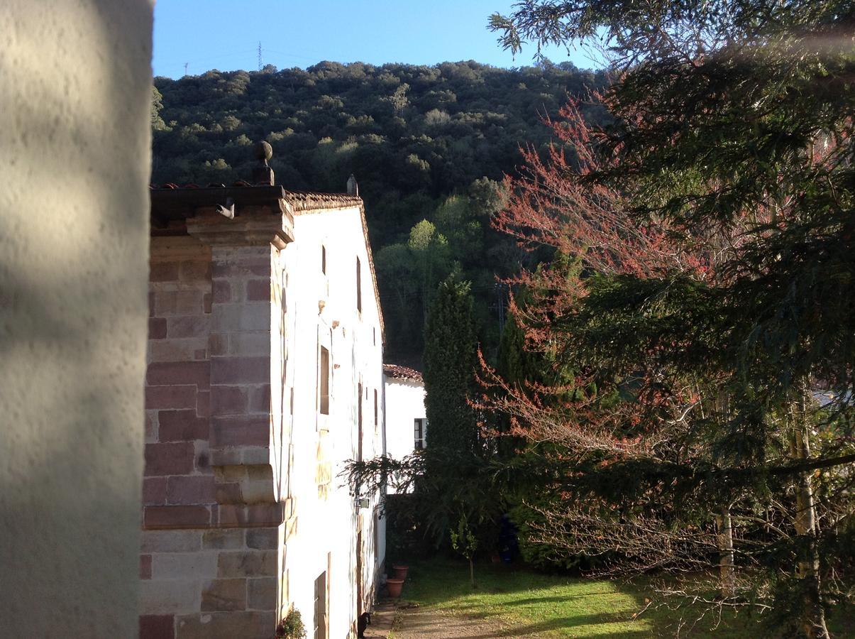 Gasthaus Casona De La Salceda Treceño Exterior foto
